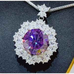 Dazzling 10 Carat Moissanite Necklace | Platinum Plated 925 Sterling Silver Pend